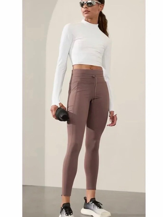 Athleta Pants - Athleta Rainier High Rise Cargo Tight in Smoky Rose Women’s size Small Tall